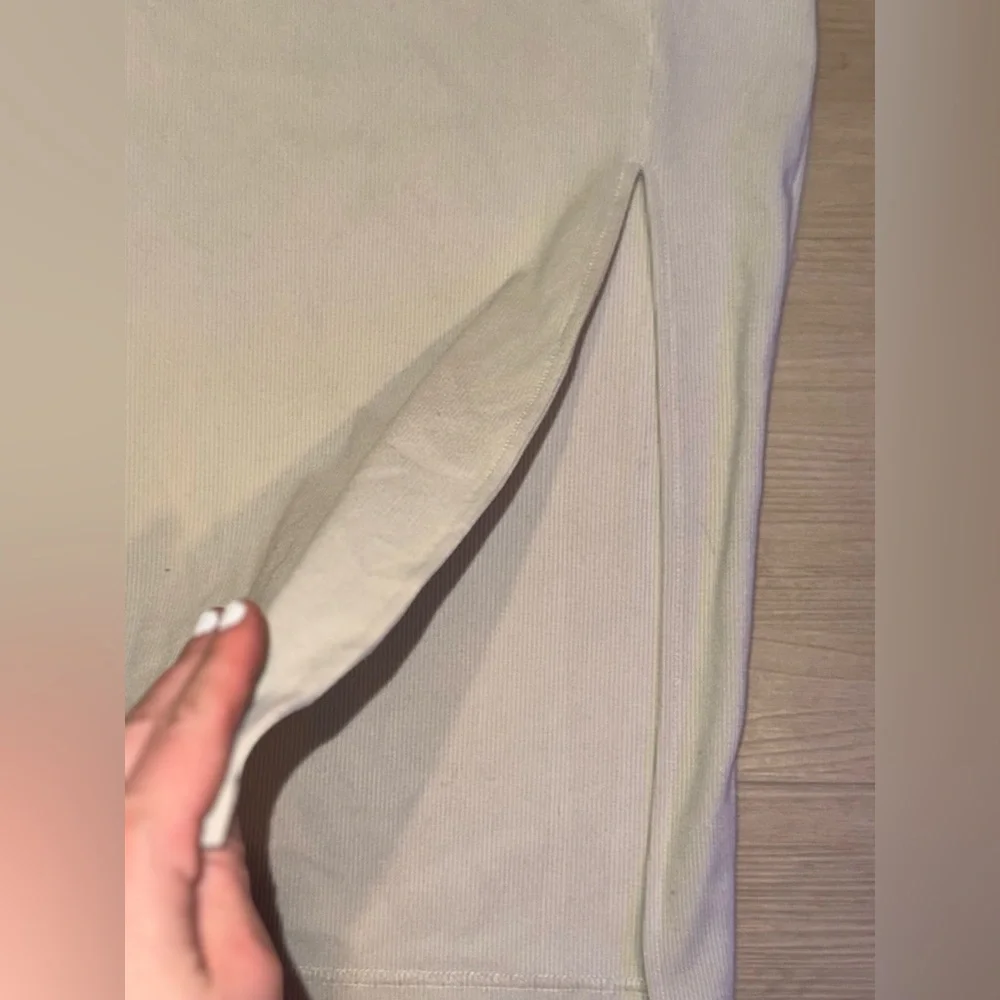 SHEIN Cream Pencil Skirt - Picture 2 of 4